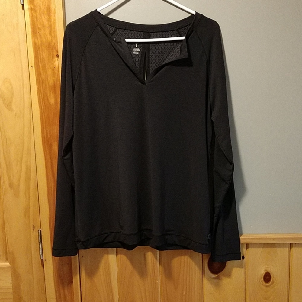 Under armor   athlete sleep recovery shirt